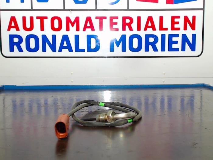 Usagé Sensor température d’échappement Volkswagen Passat Variant (365) 2.0 TDI 16V 140 Prix € 25,00 Prix TTC proposé par Automaterialen Ronald Morien B.V.
