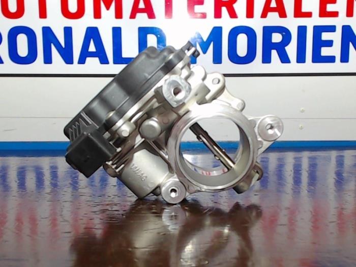 Begagnade Spjällhus Volkswagen Jetta IV (162/16A) 2.0 TDI 16V Pris € 37,19 Marginaltabell erbjuds av Automaterialen Ronald Morien B.V.