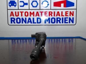 Zündspule van een Ford Focus 3 1.0 Ti-VCT EcoBoost 12V 100 2013