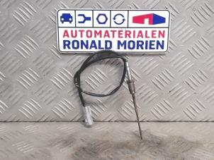 Używane Czujnik temperatury spalin Renault Clio IV (5R) 1.5 Energy dCi 90 FAP Cena € 30,00 Procedura marży oferowane przez Automaterialen Ronald Morien B.V.