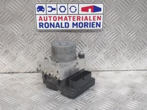 Używane Pompa ABS Opel Meriva Cena € 225,00 Procedura marży oferowane przez Automaterialen Ronald Morien B.V.