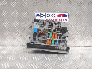 Used Fuse box BMW 3 serie (E90) 330i 24V Price € 35,00 Margin scheme offered by Automaterialen Ronald Morien B.V.
