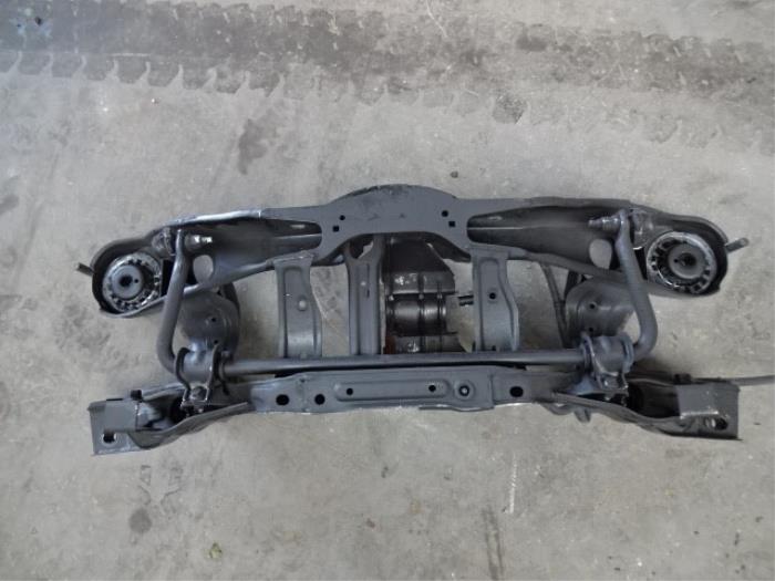 Subframe from a Volvo V40 2016
