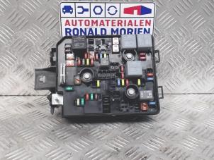Używane Skrzynka bezpieczników Opel Adam Cena € 100,00 Procedura marży oferowane przez Automaterialen Ronald Morien B.V.