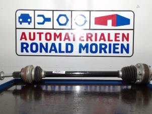 Used Drive shaft, rear left Volkswagen Golf VII (AUA) 2.0 R 4Motion 16V Price € 65,00 Inclusive VAT offered by Automaterialen Ronald Morien B.V.