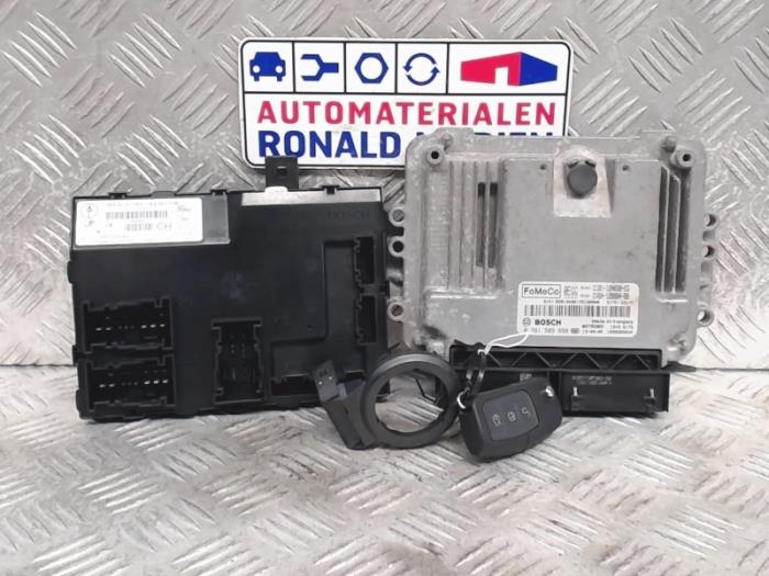 Używane Komputer sterowania silnika Ford Fiesta 6 (JA8) 1.0 EcoBoost 12V 125 Cena € 75,00 Procedura marży oferowane przez Automaterialen Ronald Morien B.V.
