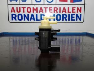 Usados Válvula de sobrepresión turbo Volkswagen Touran (5T1) 2.0 TDI 150 Precio € 19,00 IVA incluido ofrecido por Automaterialen Ronald Morien B.V.