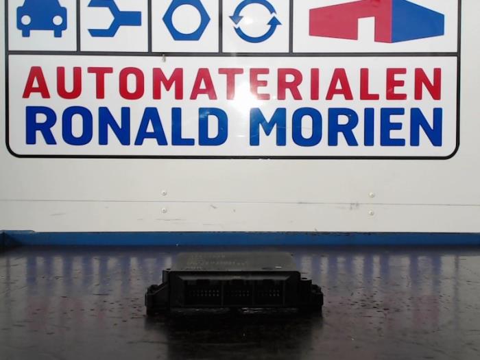 Begagnade PDC-modul Volvo V40 Cross Country (MZ) 2.0 D2 16V Pris € 35,00 Marginaltabell erbjuds av Automaterialen Ronald Morien B.V.