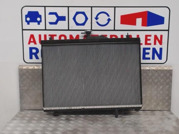 Usagé Radiateur Renault Koleos I 2.0 dCi 16V 4x4 Prix € 30,00 Règlement à la marge proposé par Automaterialen Ronald Morien B.V.