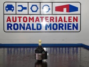 Used Headlight motor Volvo V40 Price € 55,00 Margin scheme offered by Automaterialen Ronald Morien B.V.