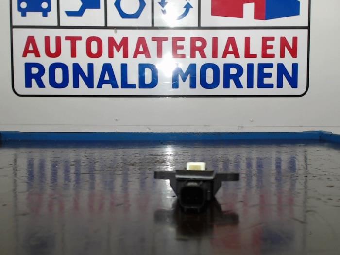 Begagnade Airbagsensor Volvo V40 Cross Country (MZ) 2.0 D2 16V Pris € 14,95 Marginaltabell erbjuds av Automaterialen Ronald Morien B.V.
