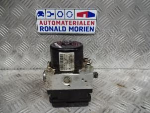 Used ABS pump Volvo S40 (MS) 1.6 D2 Price € 350,00 Margin scheme offered by Automaterialen Ronald Morien B.V.