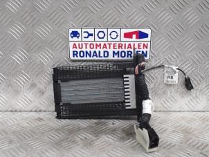 Usados Elemento de calefacción calefactor Ford C-Max Precio € 34,99 Norma de margen ofrecido por Automaterialen Ronald Morien B.V.