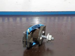 Used Gearbox mount BMW 1 serie (F20) 118i 1.5 TwinPower 12V Price € 15,00 Margin scheme offered by Automaterialen Ronald Morien B.V.