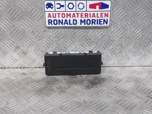 Used Display Multi Media control unit Renault Megane III Coupe (DZ) 1.6 16V Price € 80,00 Margin scheme offered by Automaterialen Ronald Morien B.V.
