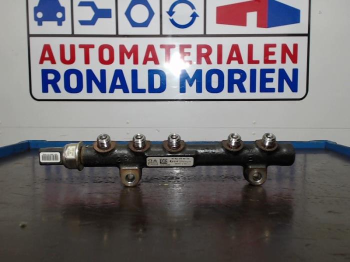 Gebrauchte Kraftstoffverteiler Volvo V40 Cross Country (MZ) 1.6 D2 Preis € 100,00 Margenregelung angeboten von Automaterialen Ronald Morien B.V.