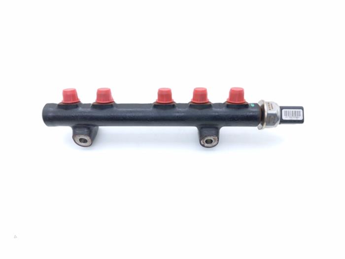Gebrauchte Kraftstoffverteiler Volvo V40 Cross Country (MZ) 1.6 D2 Preis € 25,00 Margenregelung angeboten von Automaterialen Ronald Morien B.V.