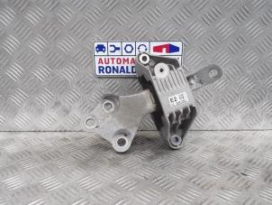 Used Engine mount Opel Astra Price € 45,00 Margin scheme offered by Automaterialen Ronald Morien B.V.