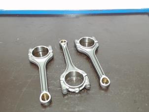 New Connecting rod Volkswagen Up! (121) 1.0 12V 75 Price € 423,50 Inclusive VAT offered by Automaterialen Ronald Morien B.V.
