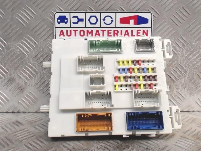 Used Ford CMax Fuse box 2105374 AUTOMATERIALEN RONALD MORIEN BV