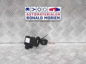 Używane Modul immobilizera Opel Agila (B) 1.0 12V Cena € 125,00 Procedura marży oferowane przez Automaterialen Ronald Morien B.V.
