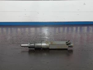 New Injector (diesel) Volkswagen Golf IV Variant (1J5) 1.9 TDI 90 Price € 121,00 Inclusive VAT offered by Automaterialen Ronald Morien B.V.