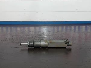 New Injector (diesel) Volkswagen Golf IV Variant (1J5) 1.9 TDI 90 Price € 121,00 Inclusive VAT offered by Automaterialen Ronald Morien B.V.