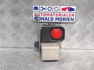 Używane Syrena alarmowa Porsche Boxster Cena € 80,00 Procedura marży oferowane przez Automaterialen Ronald Morien B.V.