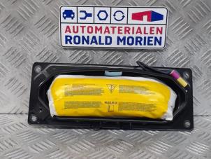 Używane Poduszka powietrzna drzwi lewe wersja 2-drzwiowa Porsche Boxster Cena € 150,00 Procedura marży oferowane przez Automaterialen Ronald Morien B.V.
