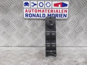 Used Electric window switch Ford B-Max Price € 20,00 Margin scheme offered by Automaterialen Ronald Morien B.V.
