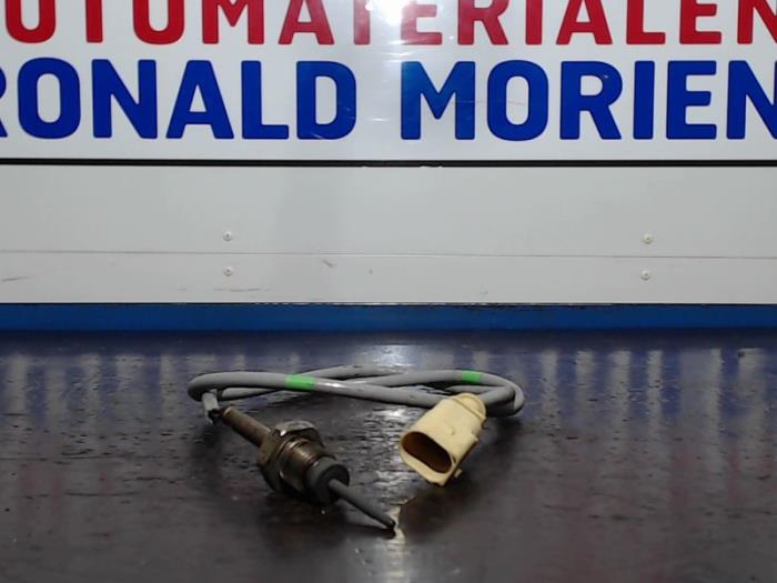 Usagé Sensor température d’échappement Volkswagen Passat Alltrack (3G5) 2.0 TDI 16V 190 4Motion Prix € 25,00 Prix TTC proposé par Automaterialen Ronald Morien B.V.