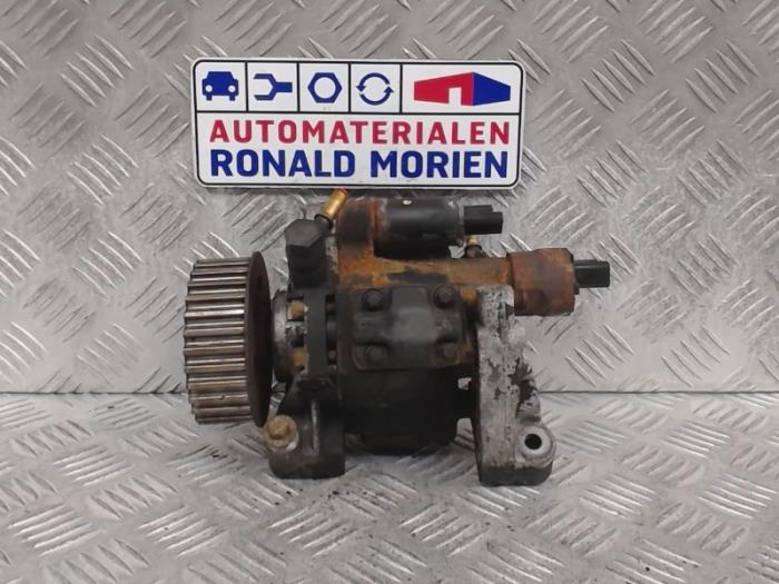 Gebrauchte Kraftstoffpumpe Mechanisch Renault Scénic II (JM) 1.5 dCi 105 FAP Preis € 49,00 Margenregelung angeboten von Automaterialen Ronald Morien B.V.