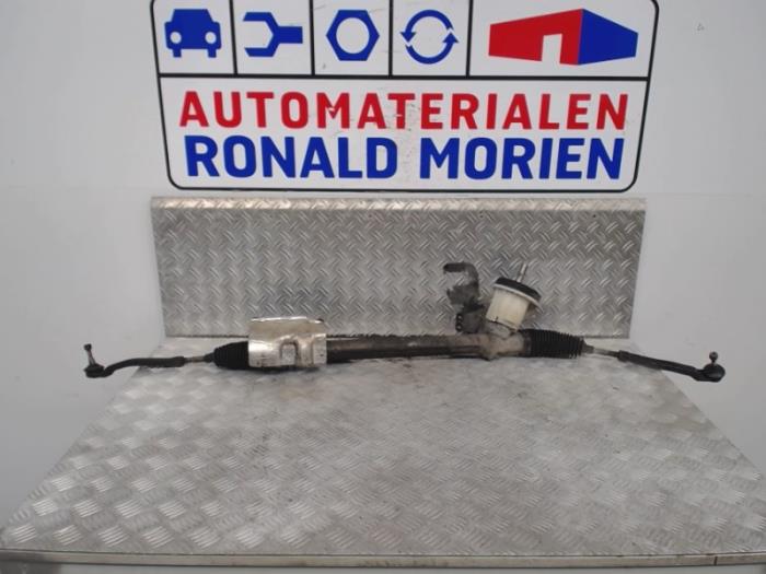 Gebrauchte Lenkgetriebe Renault Scénic II (JM) 1.5 dCi 105 FAP Preis € 90,00 Margenregelung angeboten von Automaterialen Ronald Morien B.V.