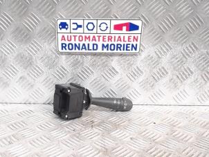 Gebrauchte Scheibenwischer Schalter Dacia Sandero II 1.2 16V Preis € 35,00 Margenregelung angeboten von Automaterialen Ronald Morien B.V.