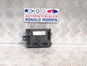 Usados Ordenador body control Dacia Sandero II 1.2 16V Precio € 80,00 Norma de margen ofrecido por Automaterialen Ronald Morien B.V.