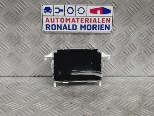 Usados Controlador de pantalla multimedia Ford Transit Precio € 40,00 Norma de margen ofrecido por Automaterialen Ronald Morien B.V.