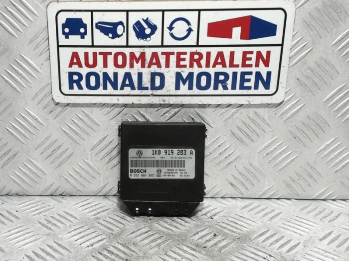 Usagé Ordinateur divers Volkswagen Golf V (1K1) 2.0 GTI 16V Prix € 15,00 Règlement à la marge proposé par Automaterialen Ronald Morien B.V.