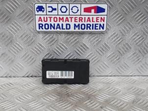 Used Tyre pressure module Peugeot 207 CC (WB) 1.6 16V Price € 50,00 Margin scheme offered by Automaterialen Ronald Morien B.V.
