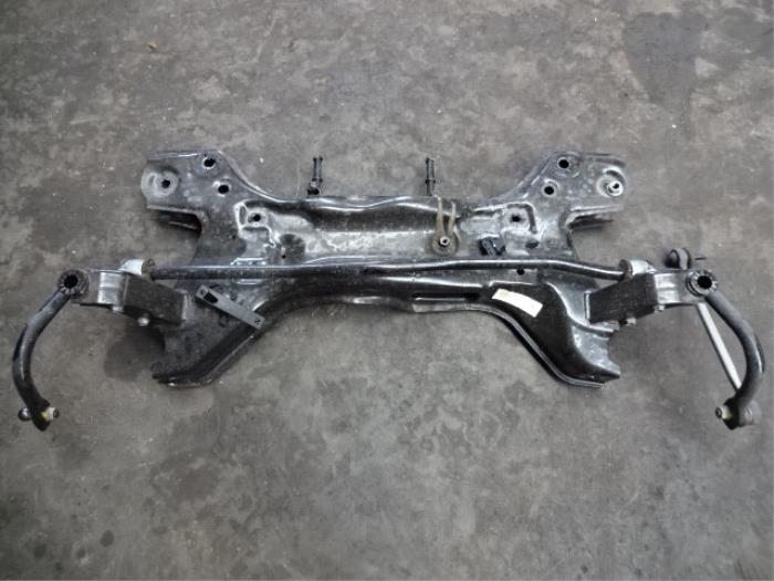 Used Subframe Skoda Rapid Spaceback 1.6 TDI 16V Price € 35,00 Margin scheme offered by Automaterialen Ronald Morien B.V.