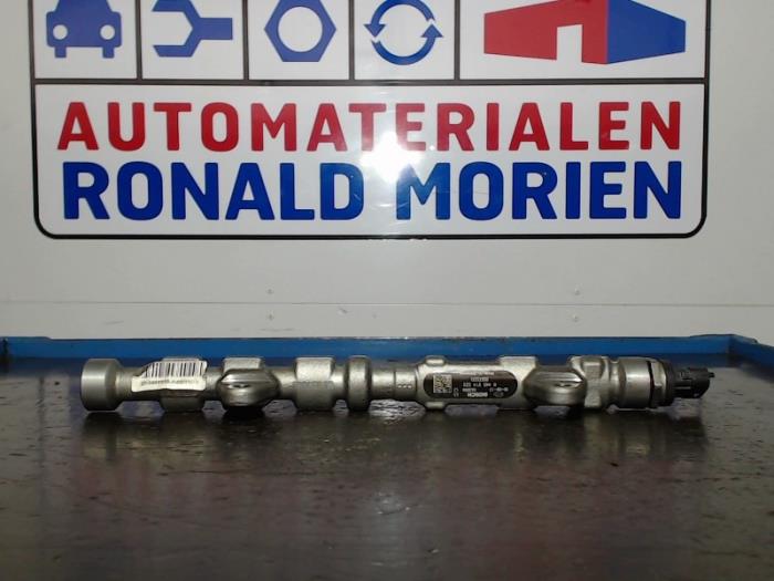 Usagé Distributeur de carburant Opel Corsa D 1.3 CDTi 16V ecoFLEX Prix € 39,00 Règlement à la marge proposé par Automaterialen Ronald Morien B.V.