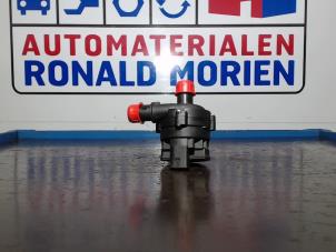 Gebrauchte Zusätzliche Wasserpumpe Renault Master Preis auf Anfrage angeboten von Automaterialen Ronald Morien B.V.
