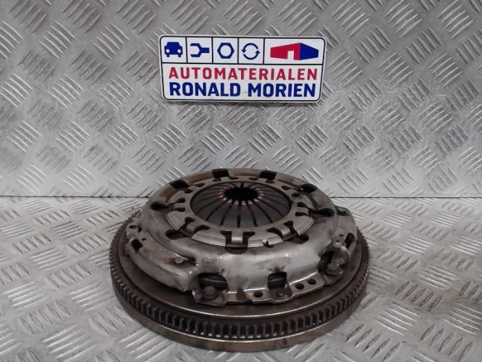 Used Clutch kit (complete) Volkswagen Fox (5Z) 1.4 16V Price € 90,00 Margin scheme offered by Automaterialen Ronald Morien B.V.