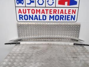 Used Roof rail kit Volkswagen Polo V (6R) 1.2 TSI Price € 150,00 Margin scheme offered by Automaterialen Ronald Morien B.V.
