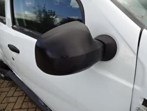Used Wing mirror, right Dacia Duster (HS) 1.5 dCi Price € 45,00 Margin scheme offered by Automaterialen Ronald Morien B.V.