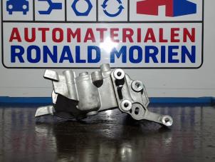 Używane Wspornik pradnicy górny Peugeot 308 Cena € 30,00 Procedura marży oferowane przez Automaterialen Ronald Morien B.V.