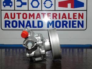 Usagé Pompe de direction Volkswagen Touareg Prix € 195,00 Prix TTC proposé par Automaterialen Ronald Morien B.V.