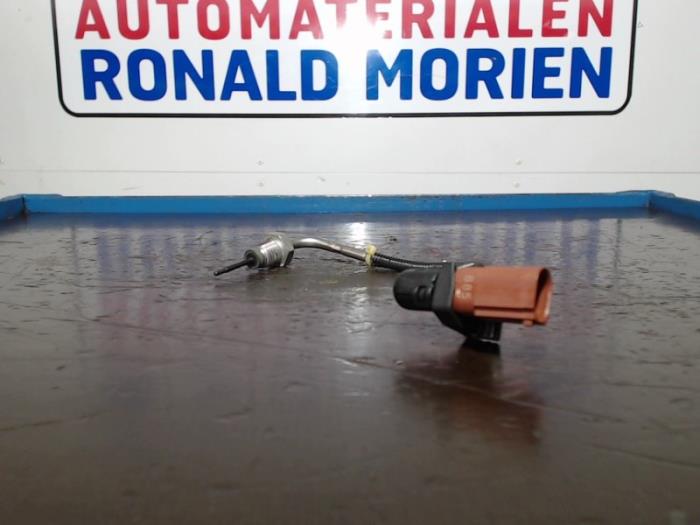 Usagé Sensor température d’échappement Volkswagen Crafter 2.0 TDI 16V Prix € 34,99 Prix TTC proposé par Automaterialen Ronald Morien B.V.