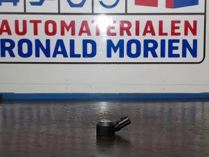 Used Detonation sensor Renault Clio Price € 25,00 Inclusive VAT offered by Automaterialen Ronald Morien B.V.