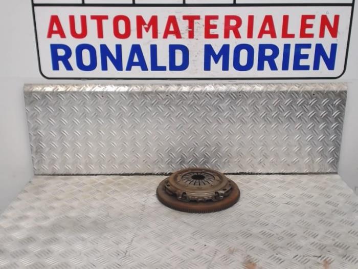 Gebrauchte Kupplungsset (komplett) Opel Corsa Preis € 150,00 Margenregelung angeboten von Automaterialen Ronald Morien B.V.