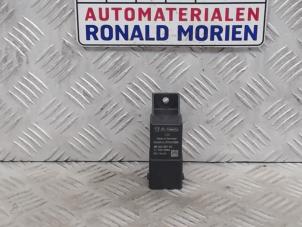 Usagé Relais préchauffage Citroen C3 (SX/SW) 1.6 Blue HDi 75 16V Prix € 19,00 Règlement à la marge proposé par Automaterialen Ronald Morien B.V.
